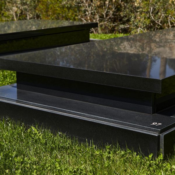 Características tumba de cementerio